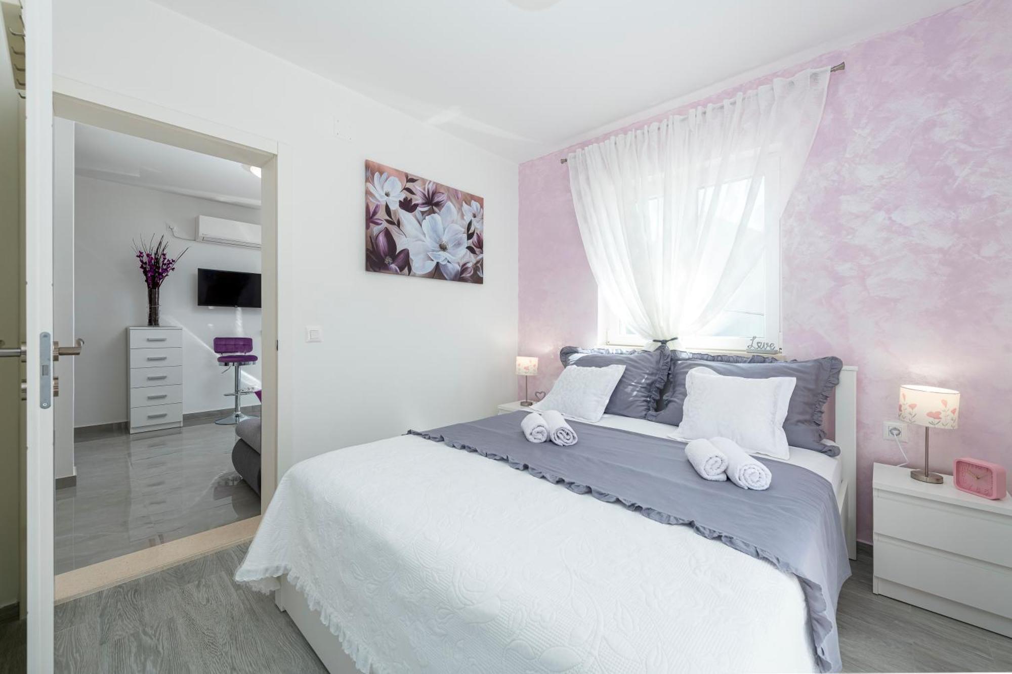 Apartments Lana มลินี ภายนอก รูปภาพ